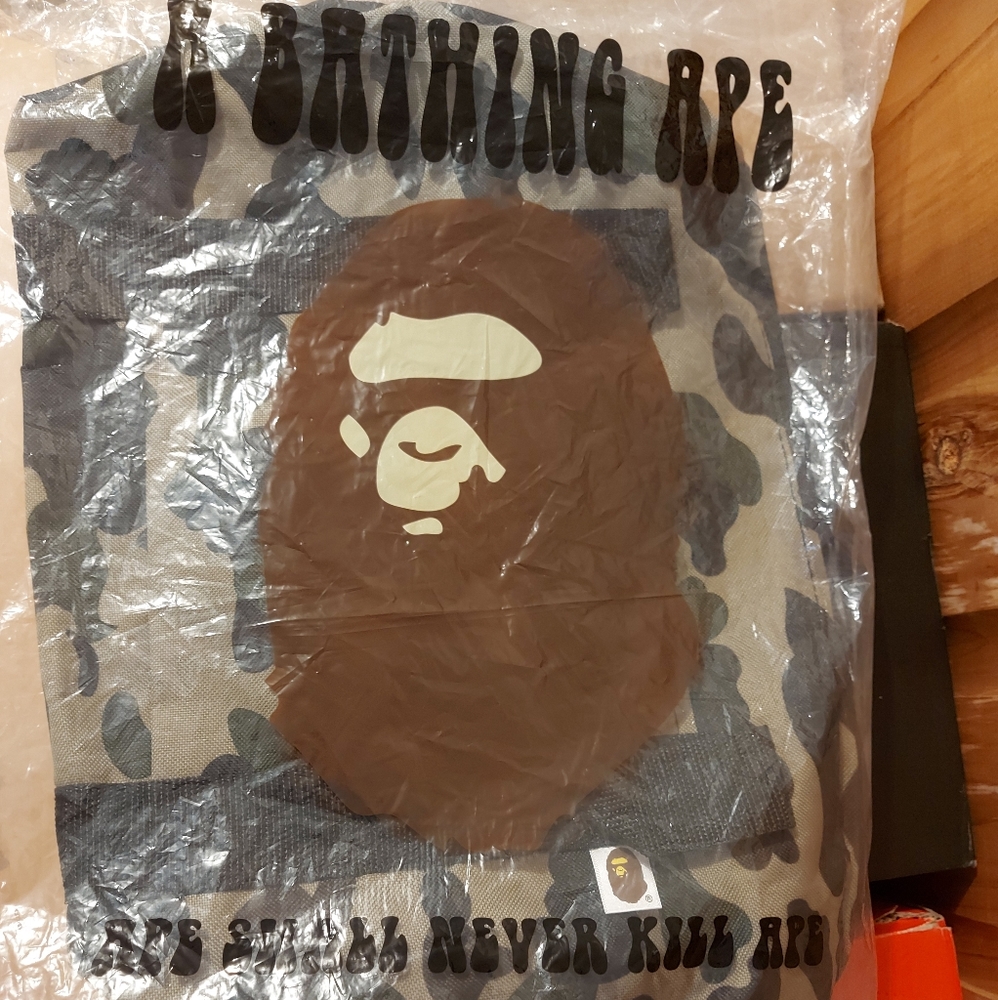 BAPE camo duffle bag - Picture 7 of 8